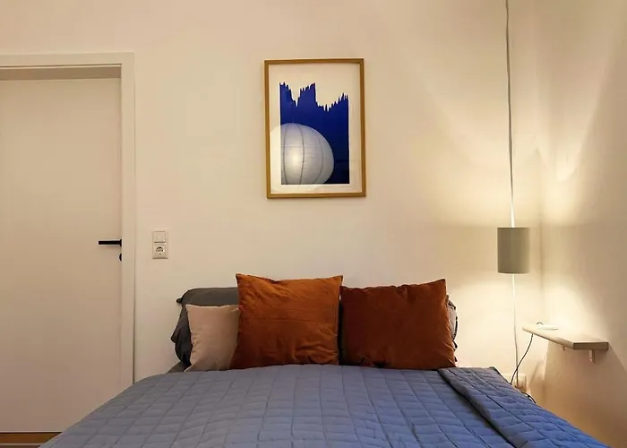 Appartamento Charmantes - Fuer 2-4 Personen - Modern, Ruhig, Parkplatz *