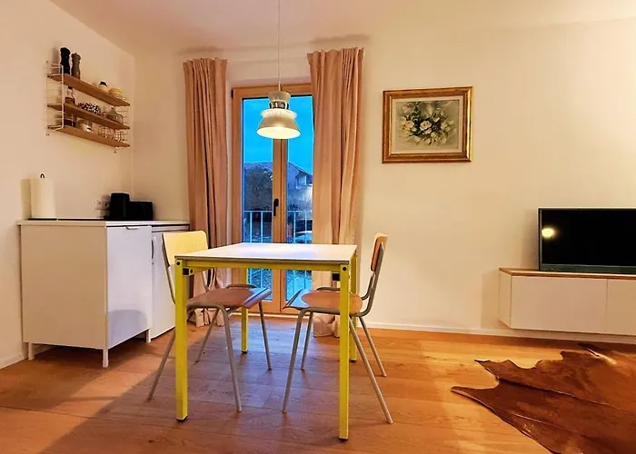Charmantes - Fuer 2-4 Personen - Modern, Ruhig, Parkplatz Passavia
