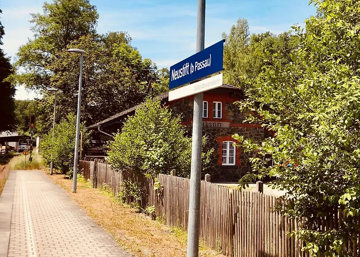 Charmantes - Fuer 2-4 Personen - Modern, Ruhig, Parkplatz Appartamento *